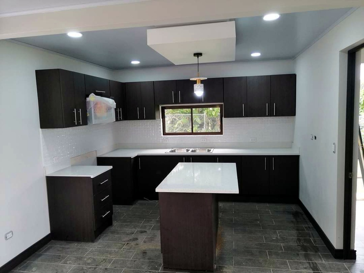Cocina moderna grafito con isla